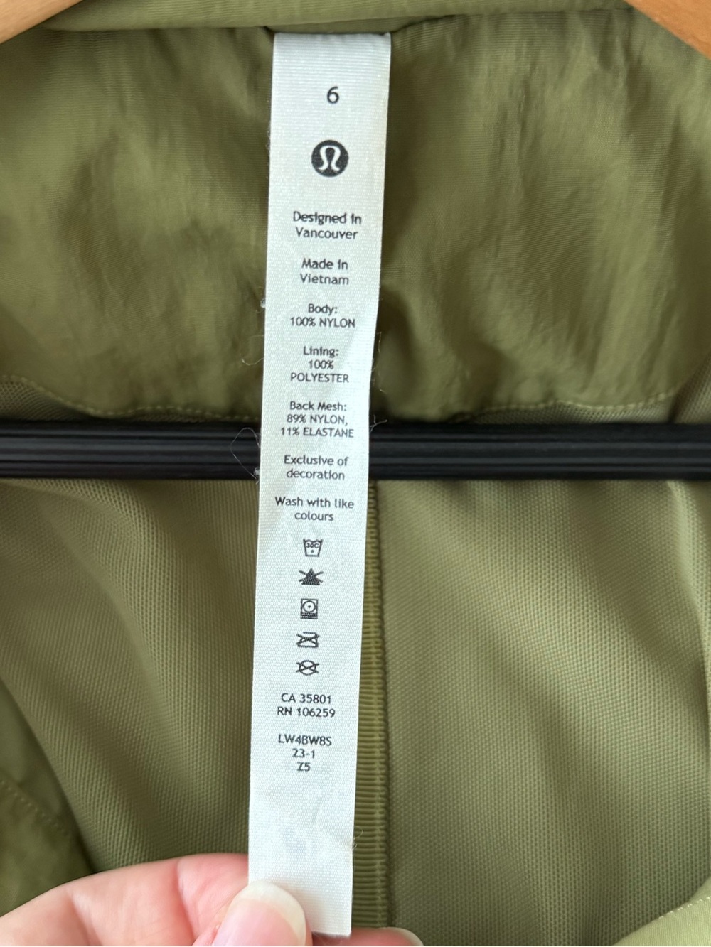 Lululemon Always Effortless Jacket in Bronze Green (US 6) - Picture 4 of 5